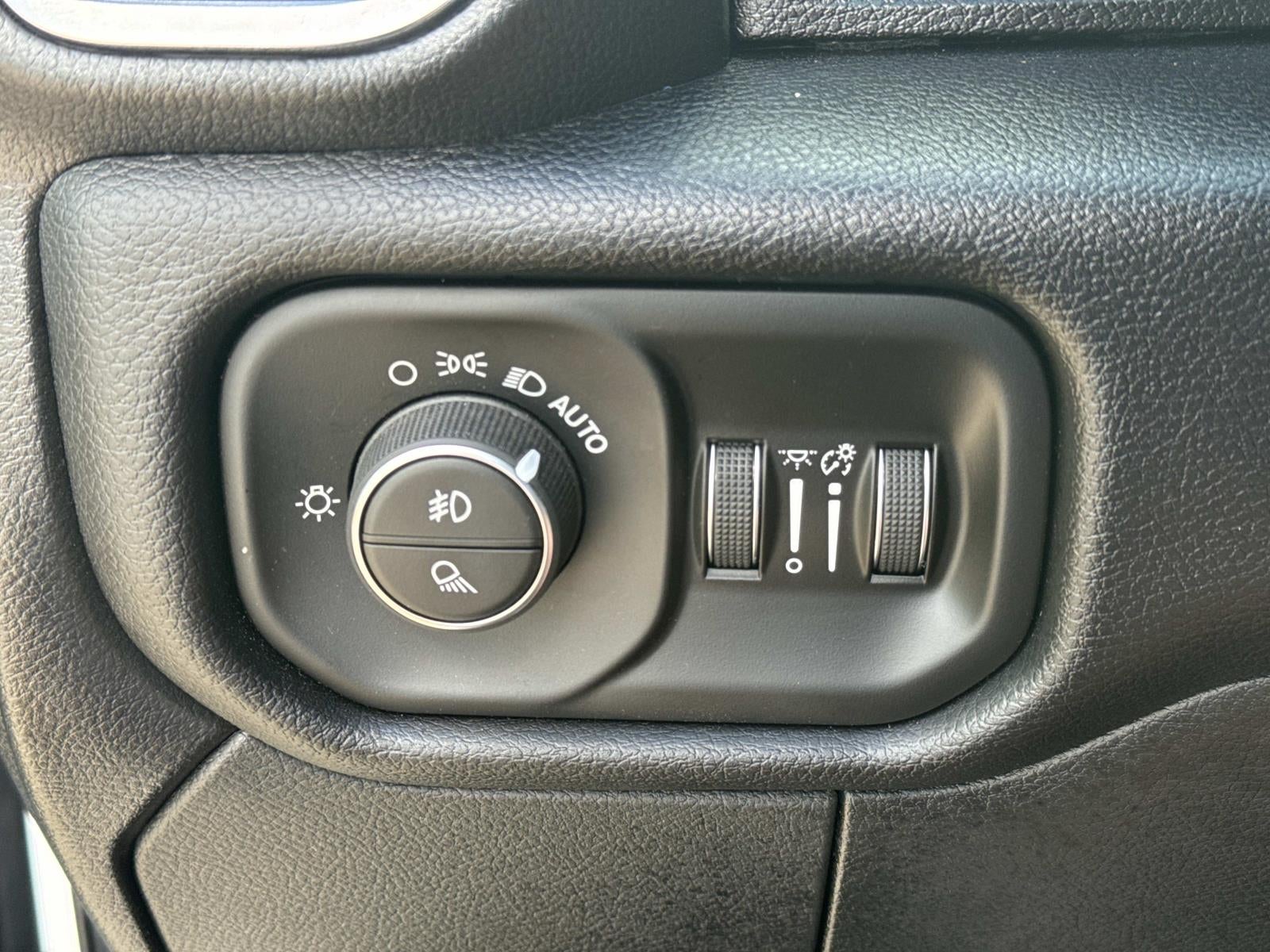 2026 RAM Ram 2500 Laramie Crew Cab 4x4 6'4' Box