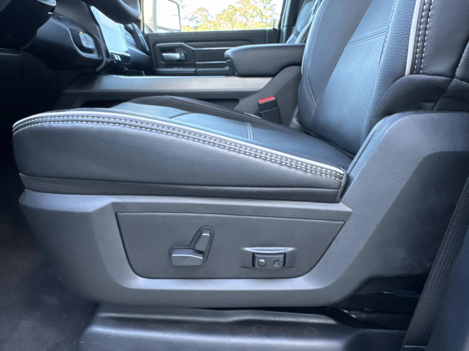 2026 RAM Ram 3500 RAM 3500 LARAMIE CREW CAB 4X4 8' BOX