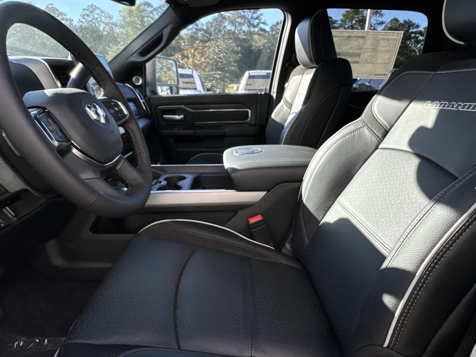 2026 RAM Ram 3500 RAM 3500 LARAMIE CREW CAB 4X4 8' BOX