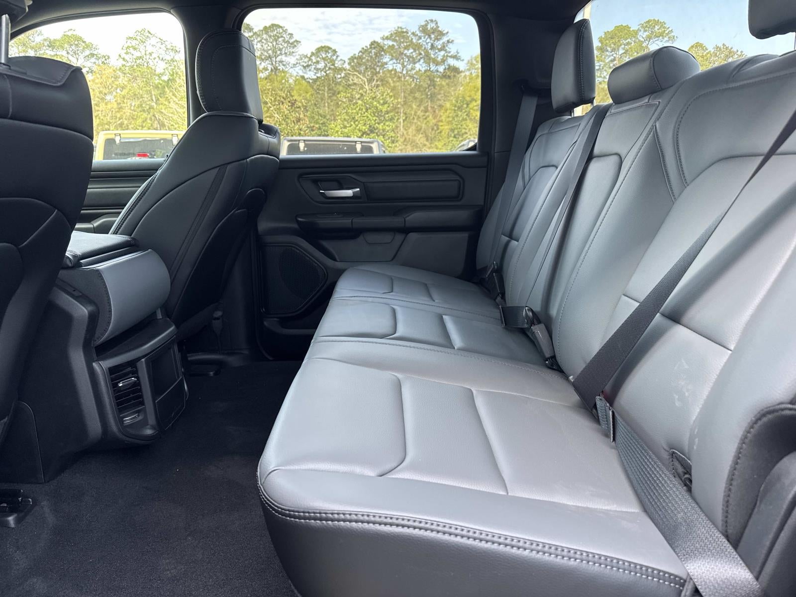 2026 RAM Ram 1500 RAM 1500 TRADESMAN CREW CAB 4X2 5'7' BOX