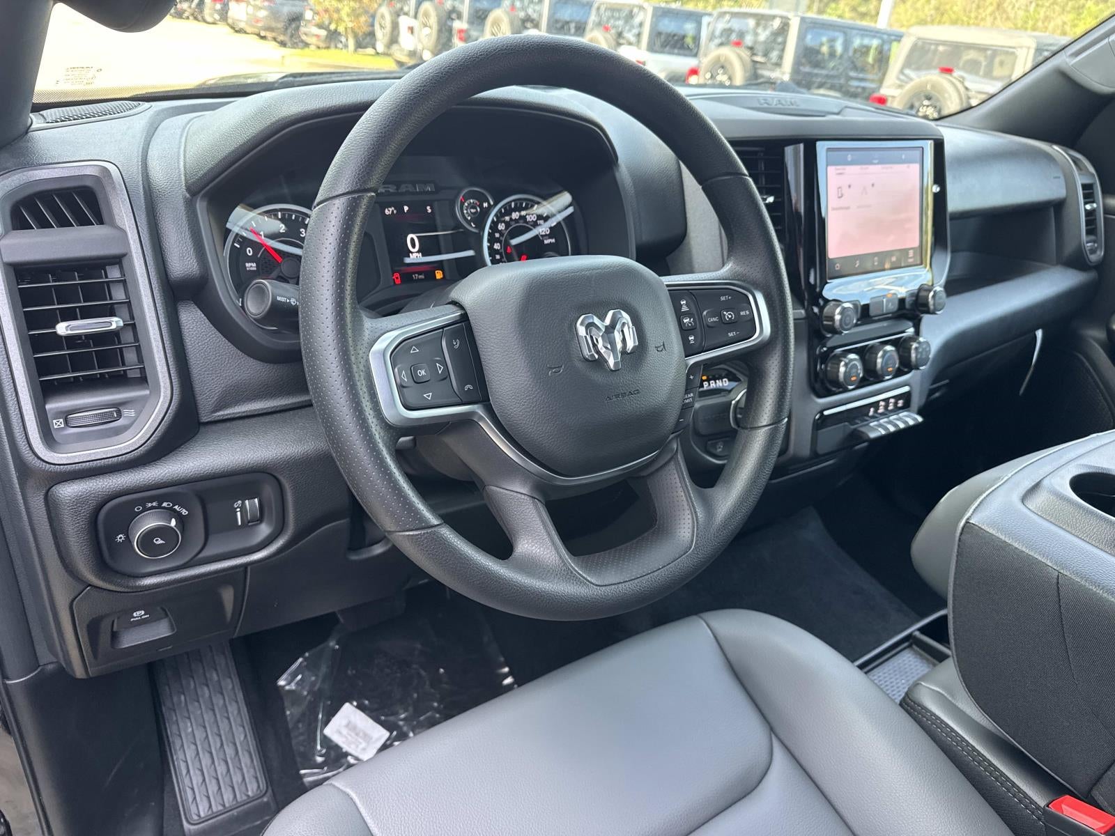 2026 RAM Ram 1500 RAM 1500 TRADESMAN CREW CAB 4X2 5'7' BOX