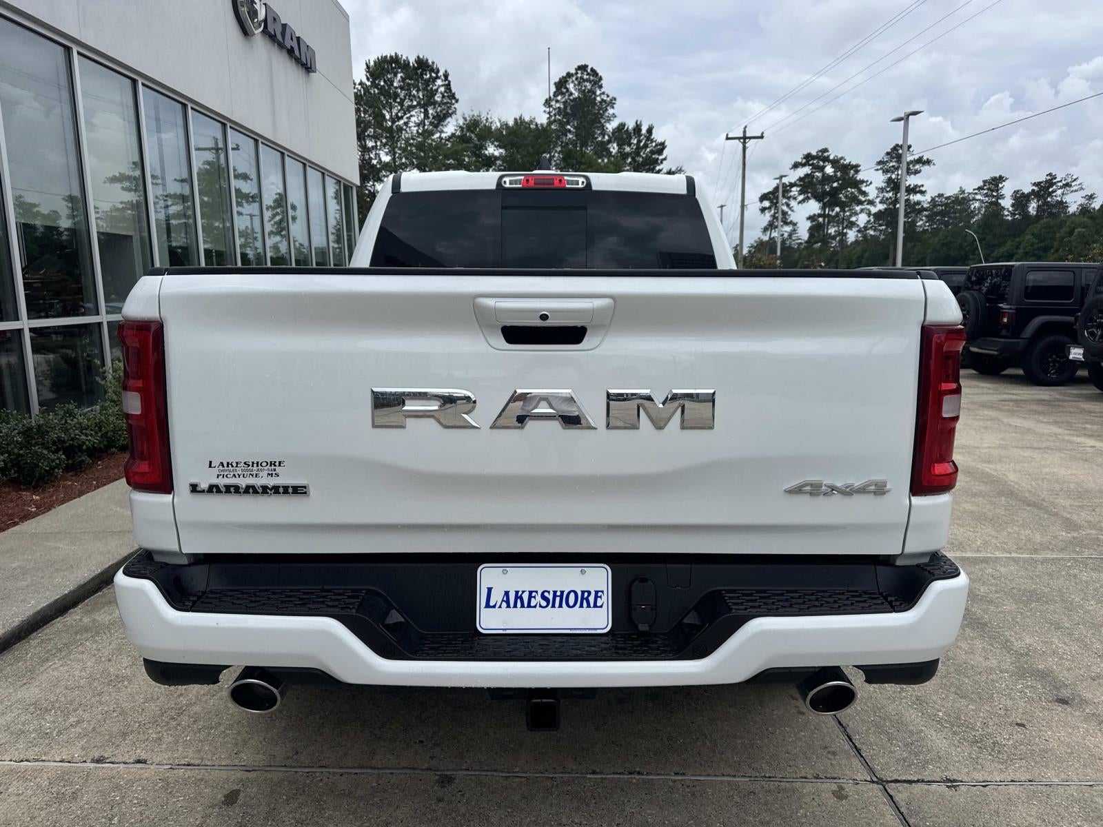 2026 RAM Ram 1500 RAM 1500 LARAMIE CREW CAB 4X4 5'7' BOX