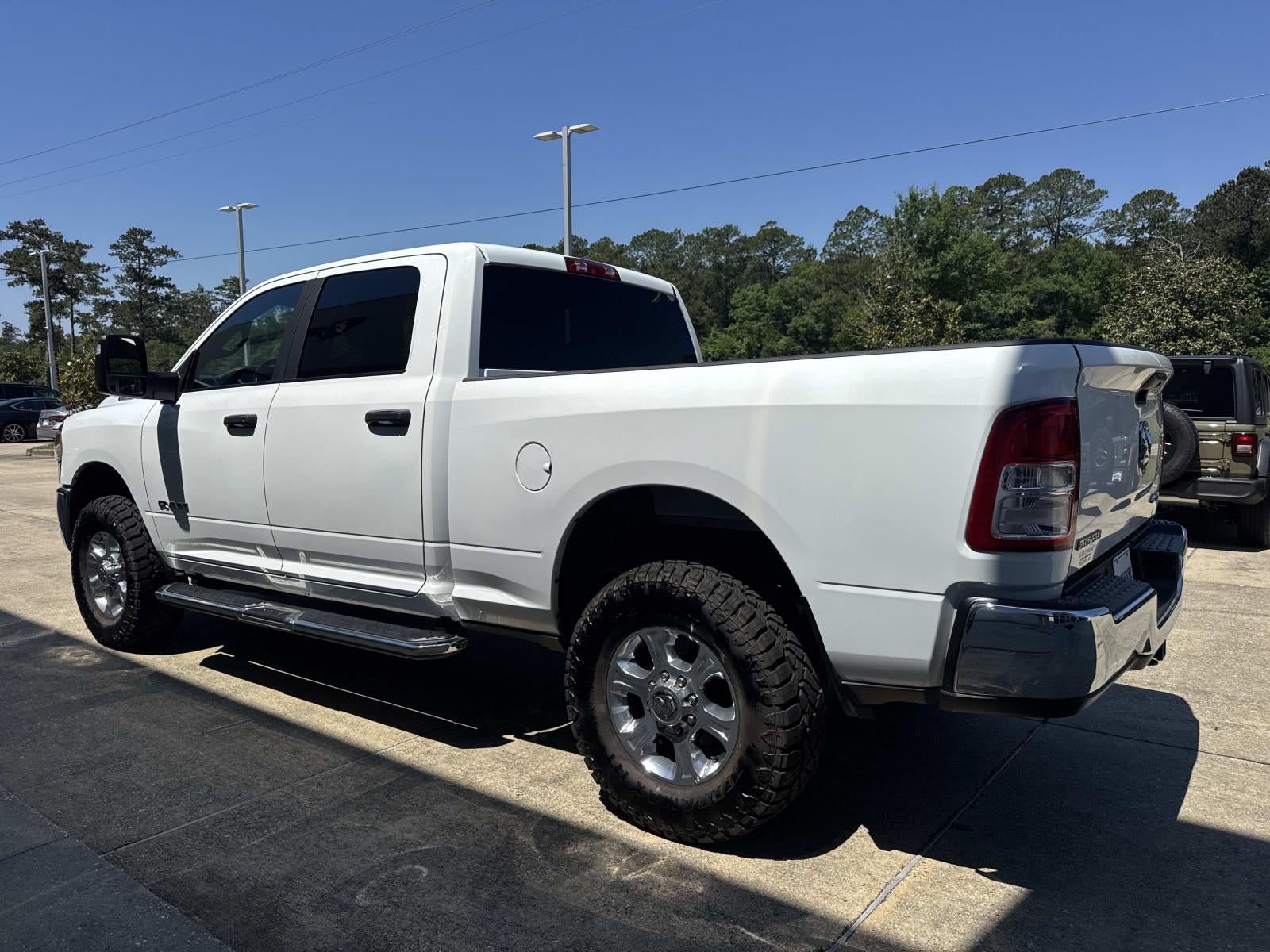 2024 RAM Ram 2500 Big Horn 4x4 Crew Cab 6'4 Box