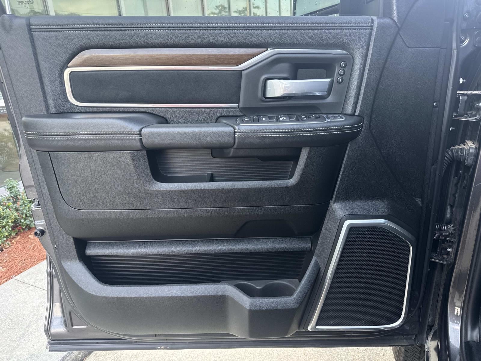 2024 RAM Ram 2500 Laramie Crew Cab 4x4 6'4' Box