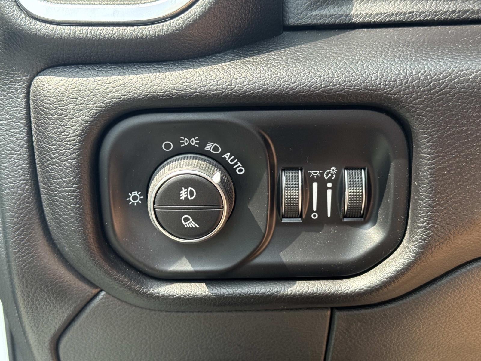 2024 RAM Ram 2500 Laramie Crew Cab 4x4 6'4' Box