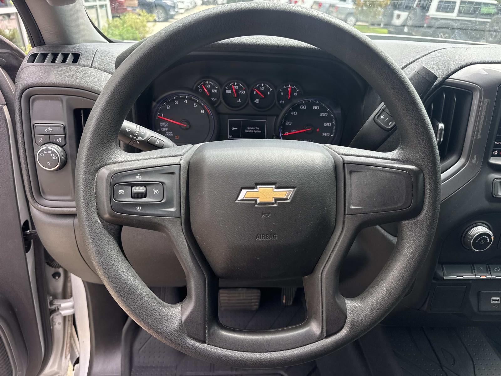 2020 Chevrolet Silverado 1500 2WD Crew Cab Short Bed Custom