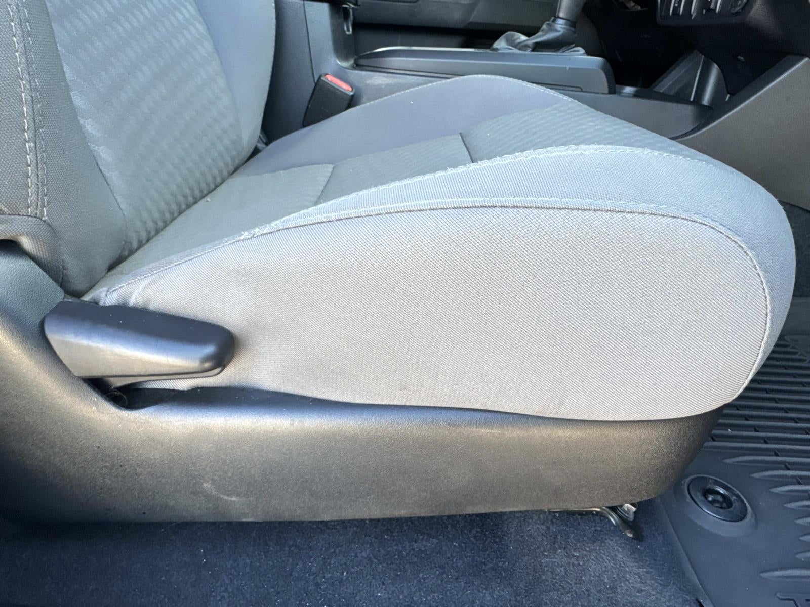 2022 Toyota Tacoma SR V6