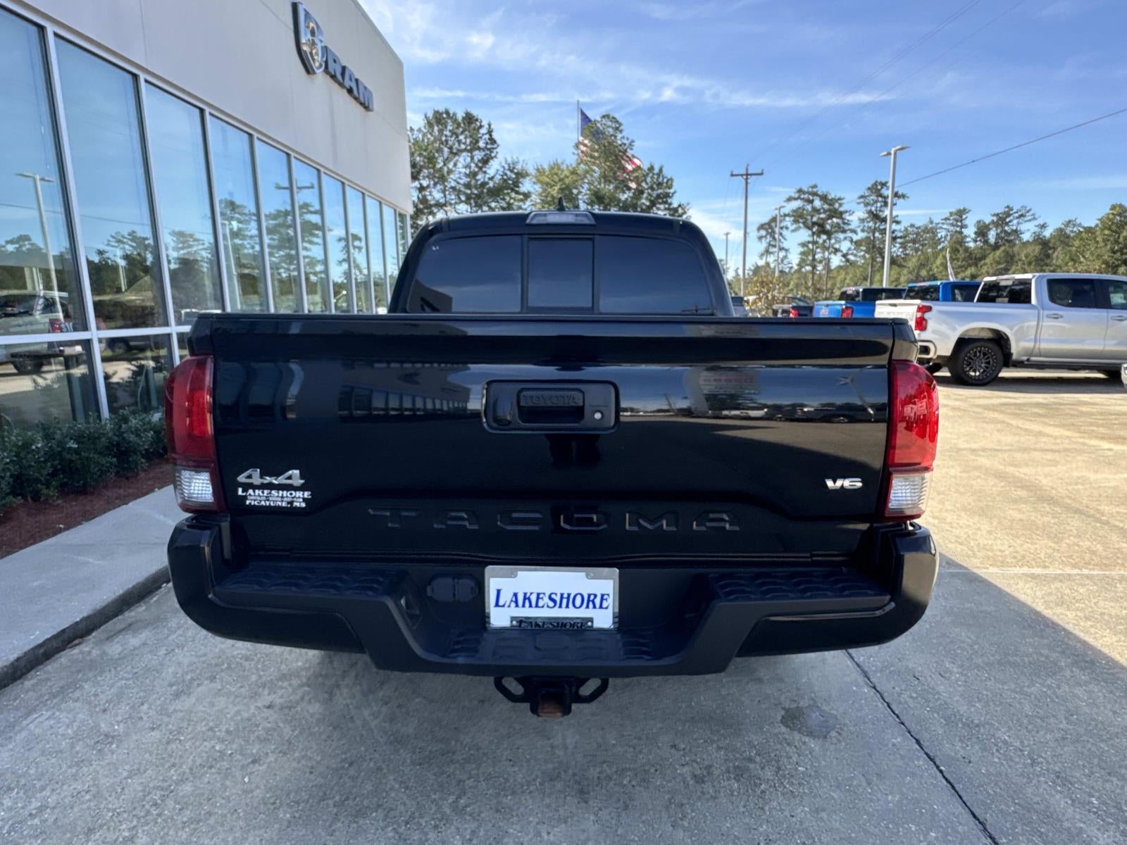 2022 Toyota Tacoma SR V6