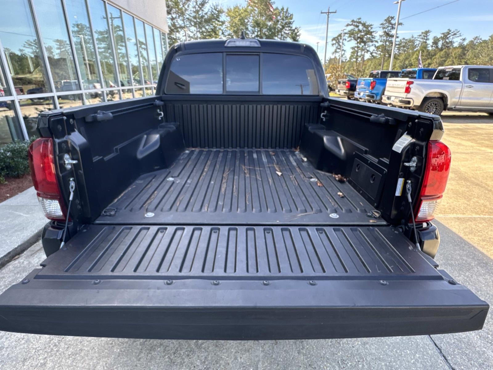 2022 Toyota Tacoma SR V6