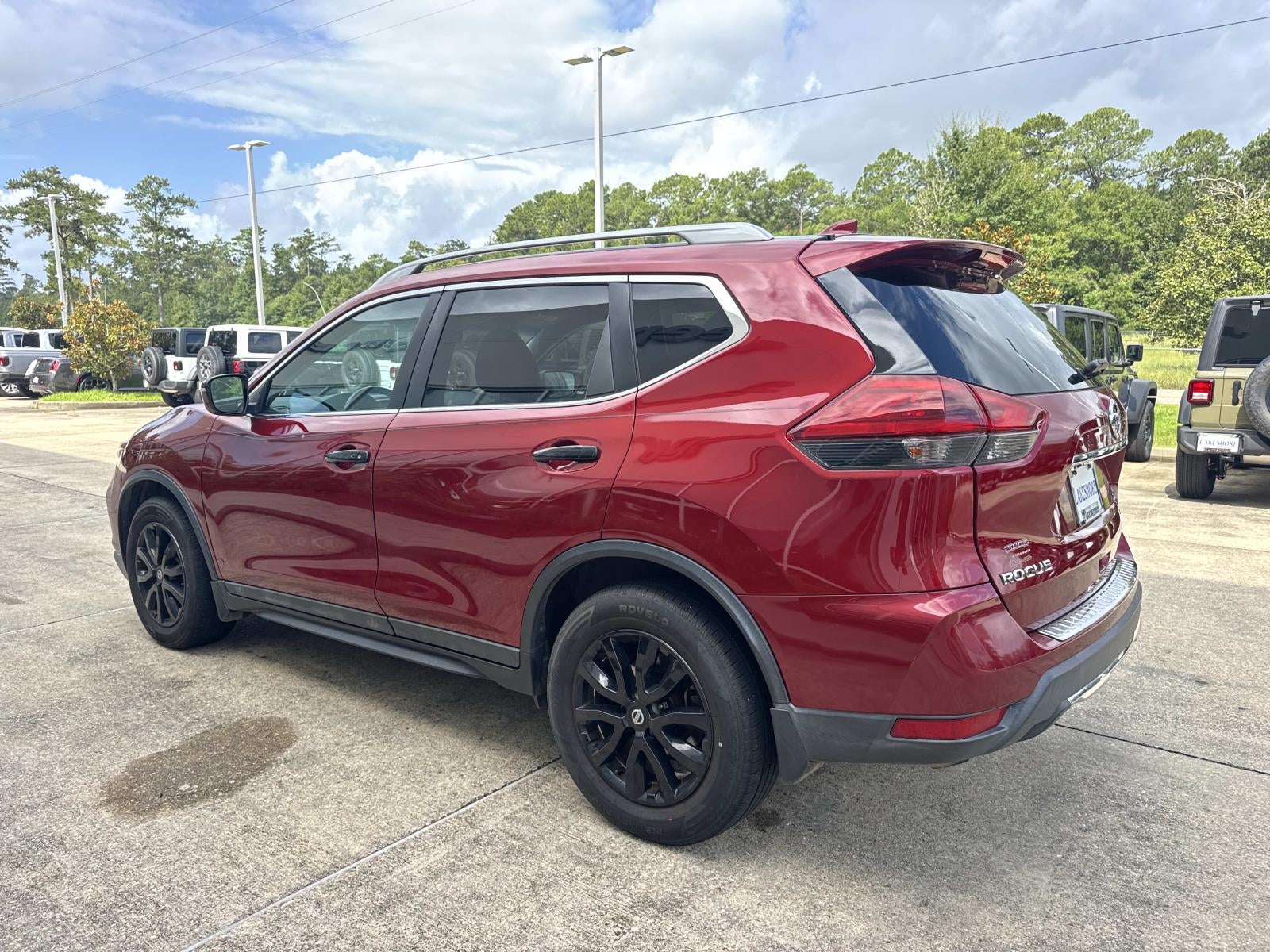 2018 Nissan Rogue SV
