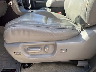 2011 Toyota Sequoia Limited 5.7L V8