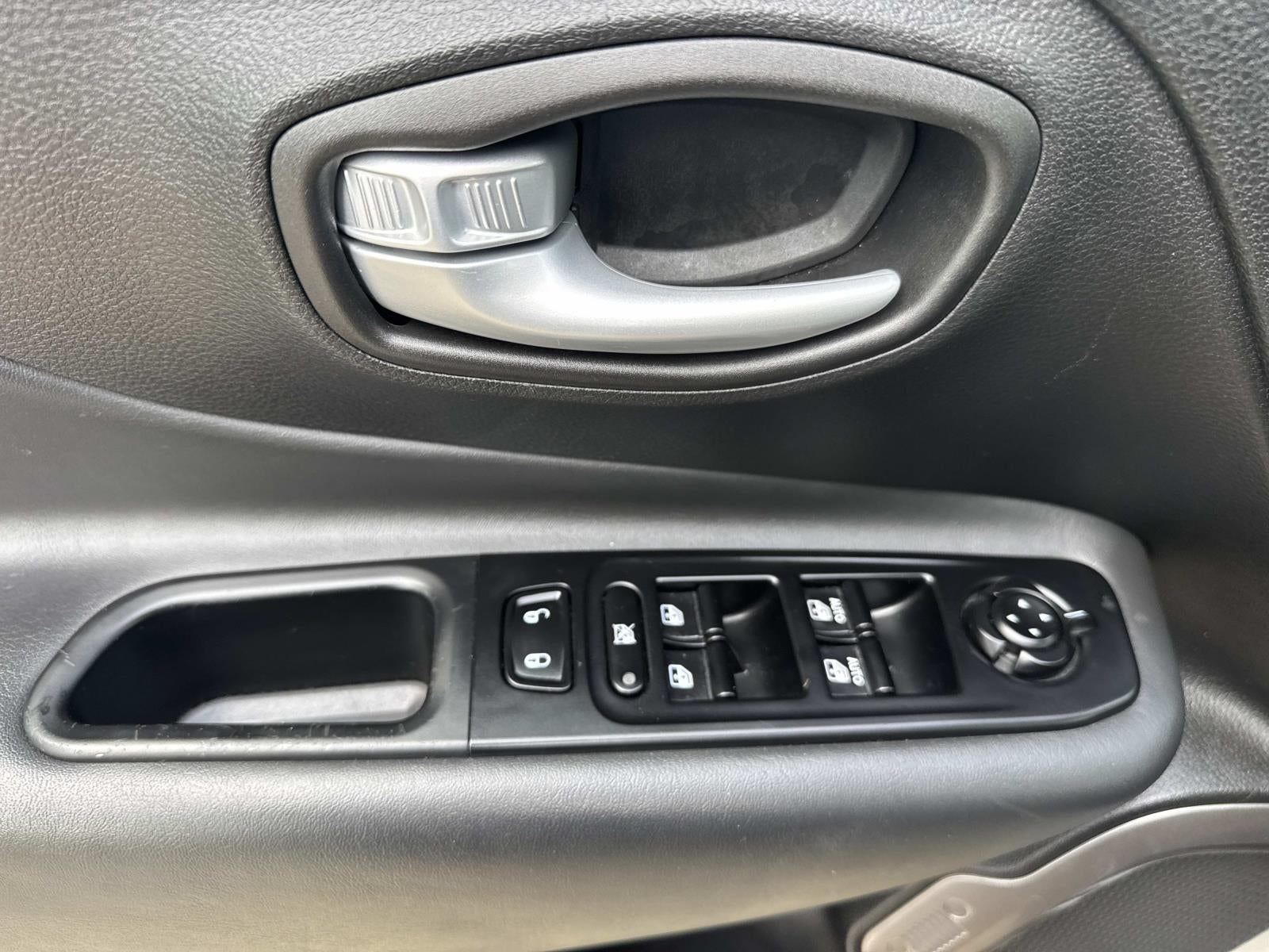 2023 Jeep Renegade Latitude 4x4